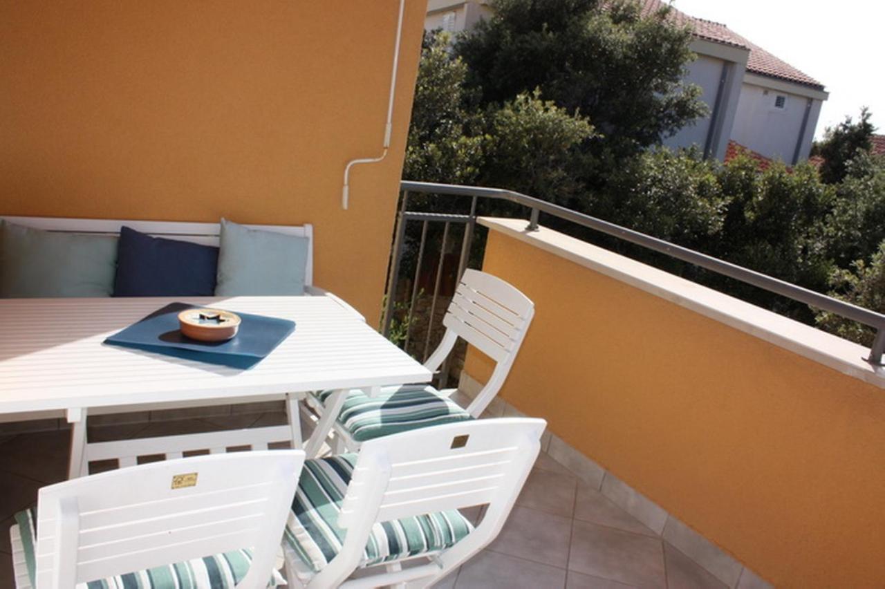 קולאן Apartments Jtv Simuni מראה חיצוני תמונה